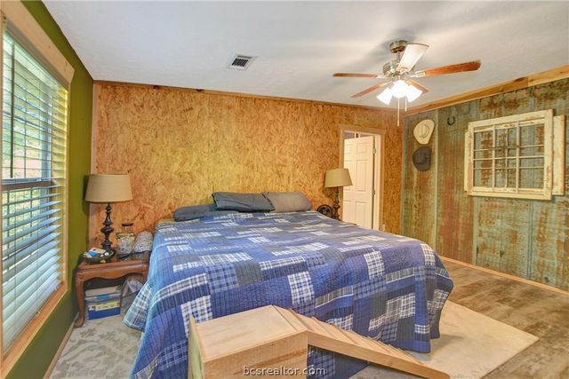 147 Catechis County Road, Huntsville, TX 77320