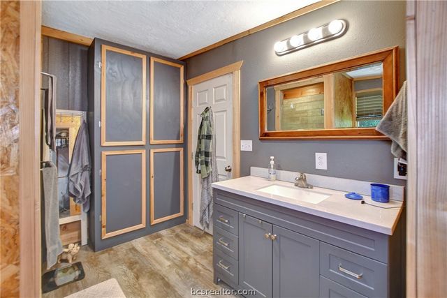 147 Catechis County Road, Huntsville, TX 77320