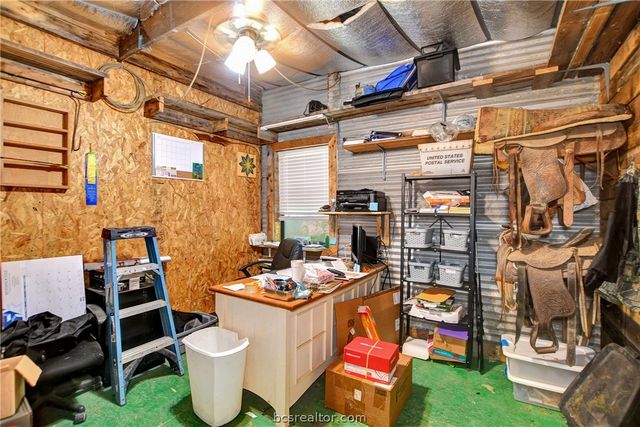 147 Catechis County Road, Huntsville, TX 77320