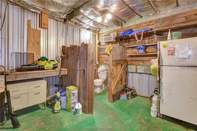 147 Catechis County Road, Huntsville, TX 77320