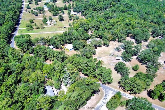 147 Catechis County Road, Huntsville, TX 77320