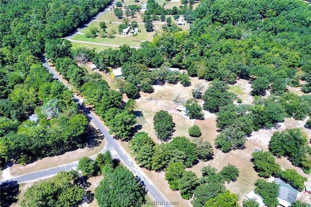 147 Catechis County Road, Huntsville, TX 77320