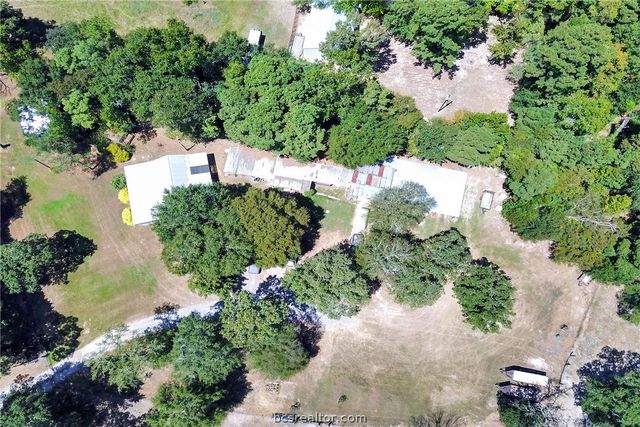 147 Catechis County Road, Huntsville, TX 77320