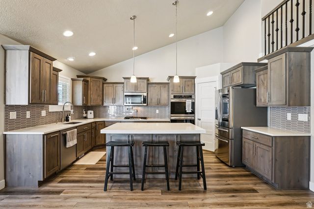 1382 N 150 E, Harrisville, UT 84404