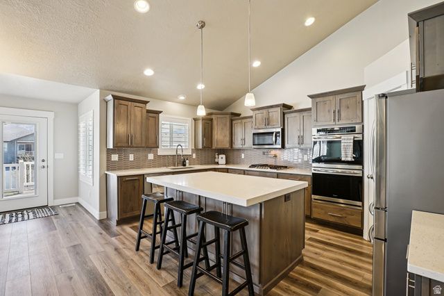 1382 N 150 E, Harrisville, UT 84404