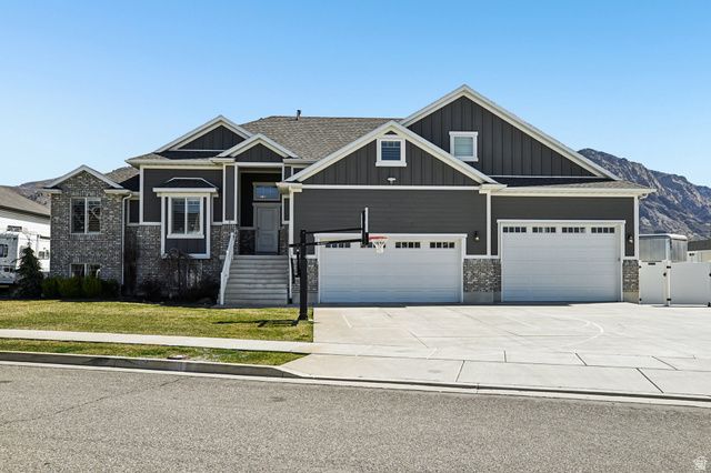 1382 N 150 E, Harrisville, UT 84404