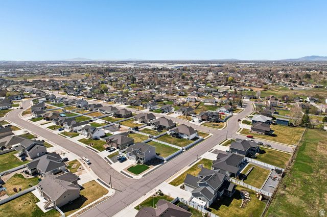 1382 N 150 E, Harrisville, UT 84404