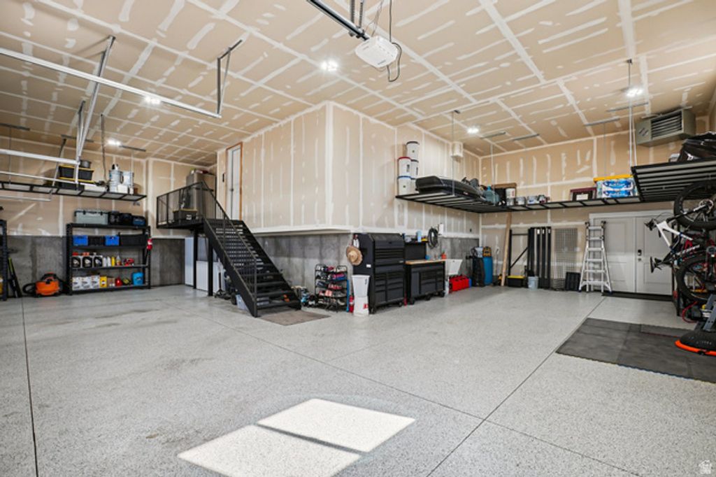 Image 44 of property listing at 1382 N 150 E, Harrisville, UT 84404