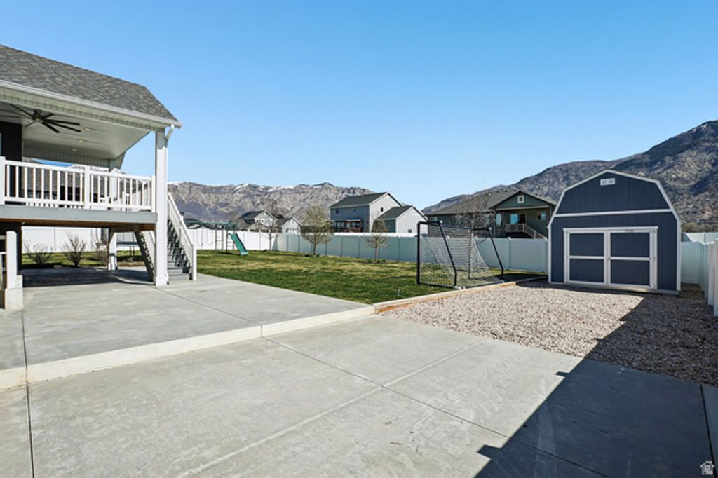 Image 52 of property listing at 1382 N 150 E, Harrisville, UT 84404