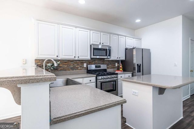 577 Lantern Wood Drive, Scottdale, GA 30079