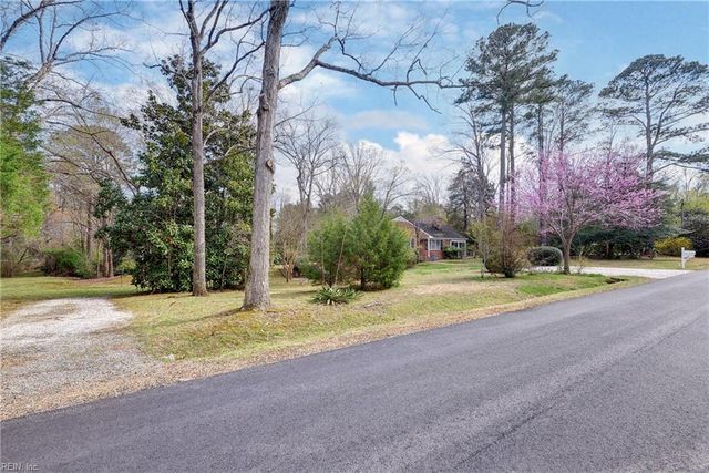 116 Holly RD, Williamsburg, VA 23188