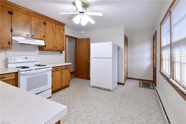 116 Holly RD, Williamsburg, VA 23188