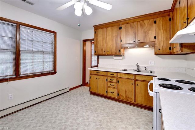 116 Holly RD, Williamsburg, VA 23188