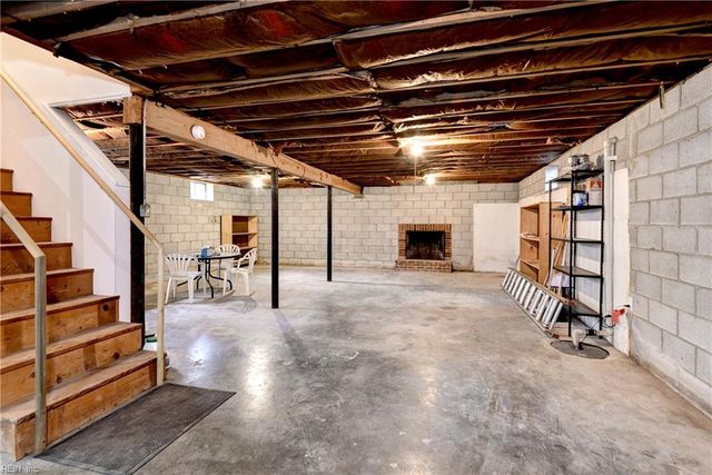 116 Holly RD, Williamsburg, VA 23188