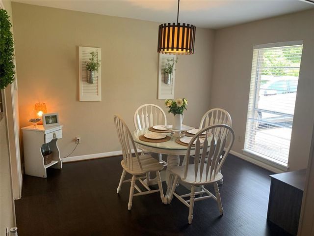 204 Skyview Terrace B, Friendswood, TX 77546