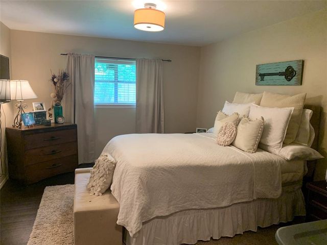 204 Skyview Terrace B, Friendswood, TX 77546