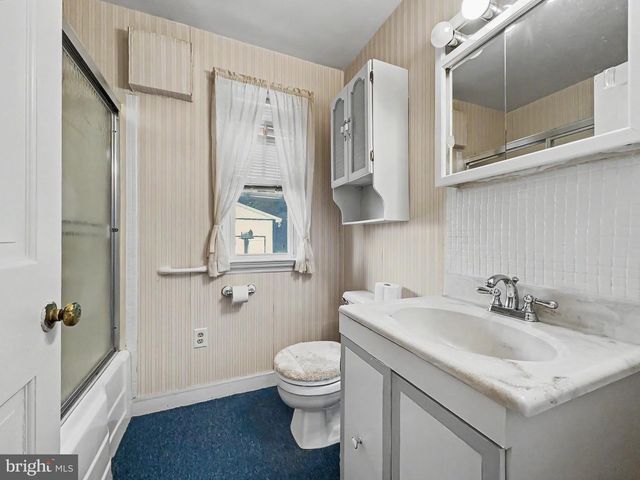 150 N HARTMAN ST, Manchester, PA 17345
