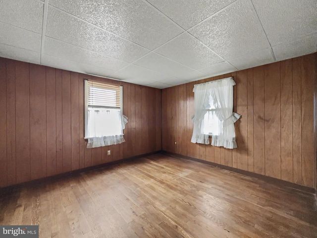 150 N HARTMAN ST, Manchester, PA 17345