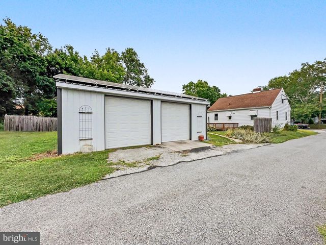 150 N HARTMAN ST, Manchester, PA 17345