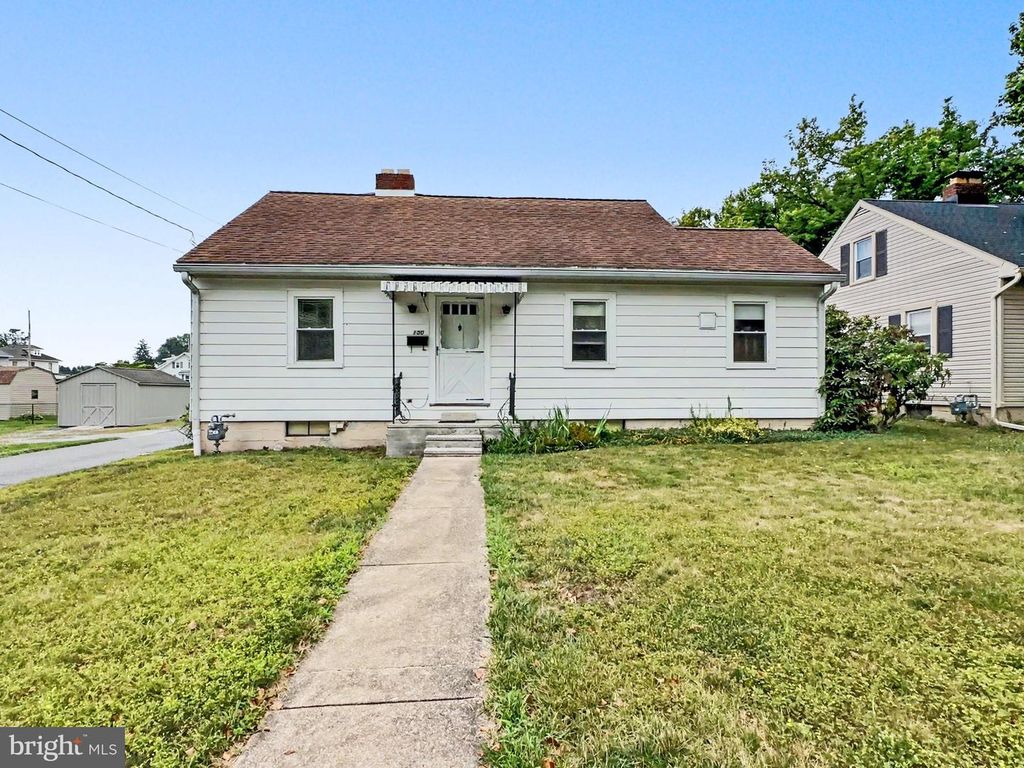 150 N HARTMAN ST, Manchester, PA 17345