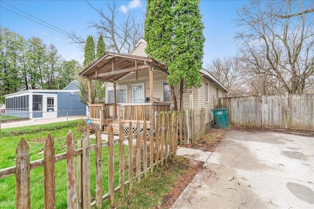 4924 Pleasant Grove Road, Ingham Twp, MI 48910