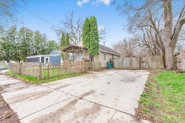 4924 Pleasant Grove Road, Ingham Twp, MI 48910