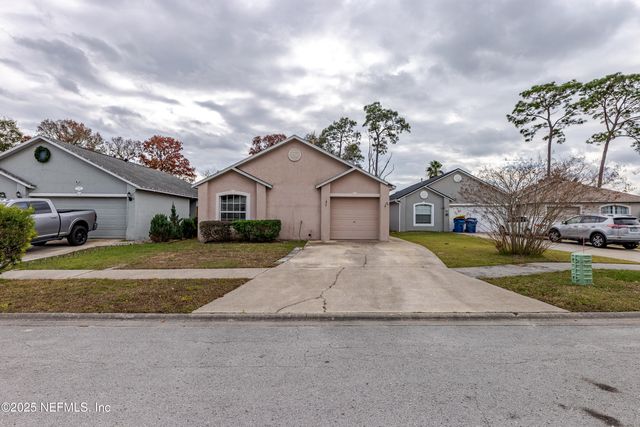 7234 LAWN TENNIS Lane, Jacksonville, FL 32277