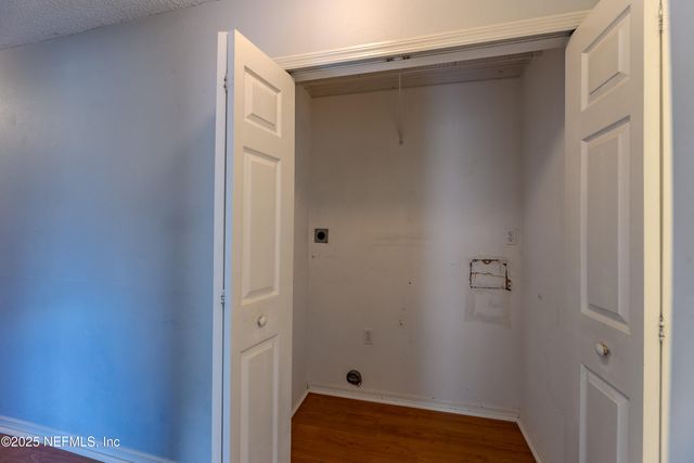 7234 LAWN TENNIS Lane, Jacksonville, FL 32277