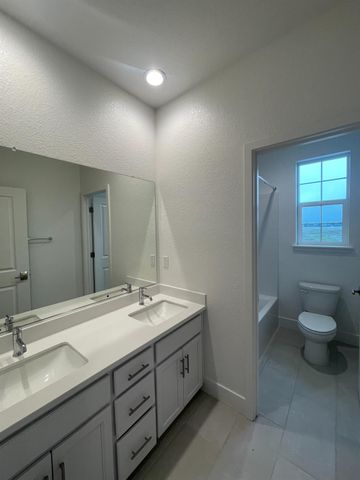 641 Silver Canoe Ct, Roseville, CA 95747