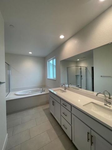 641 Silver Canoe Ct, Roseville, CA 95747