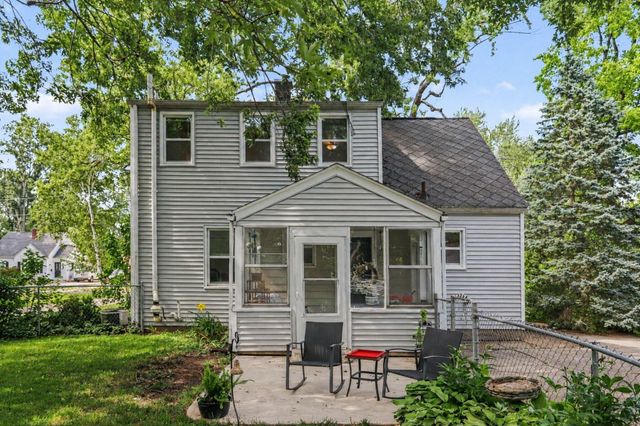 2140 Royce Avenue, Kalamazoo City, MI 49001