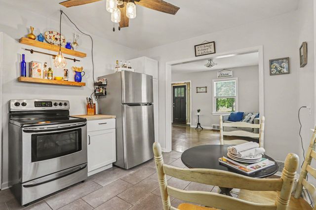 2140 Royce Avenue, Kalamazoo City, MI 49001