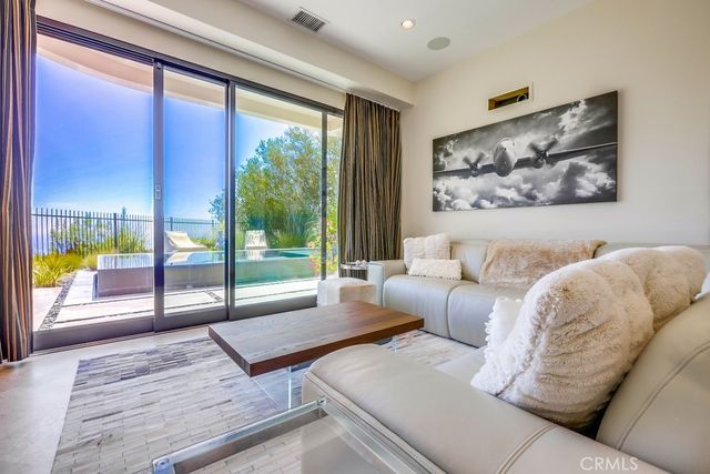 1725 Del Mar, Laguna Beach, CA 92651