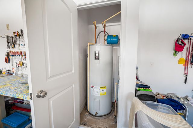 405 Deer Run CIR, Salem, VA 24153