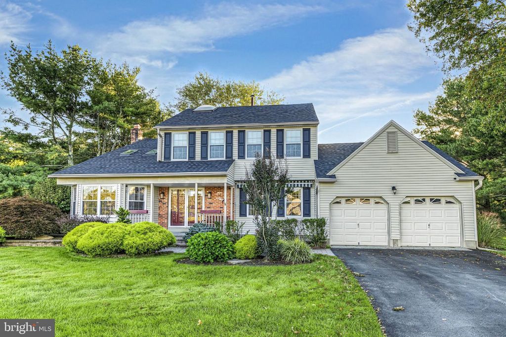 320 E KELLY DR, GALLOWAY TWP, NJ 08205 — exterior