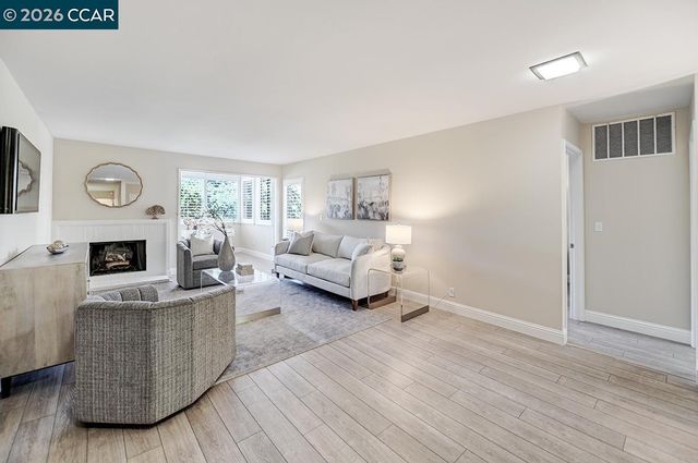 2705 Saklan Indian Dr 4, Walnut Creek, CA 94595