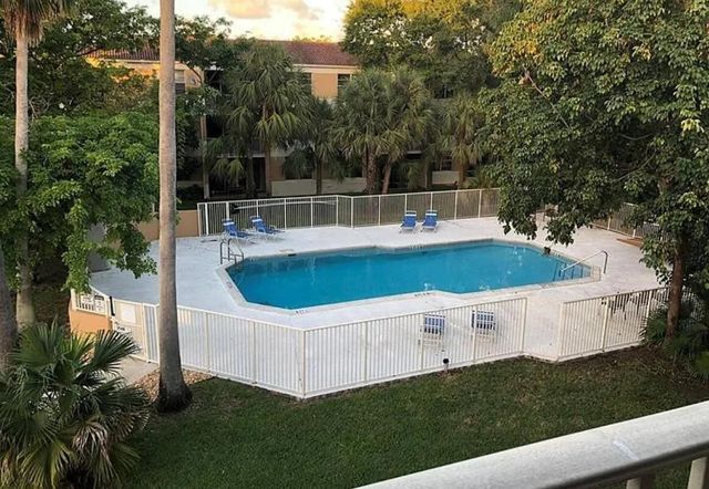 8256 NW 24th Street D, Coral Springs, FL 33065