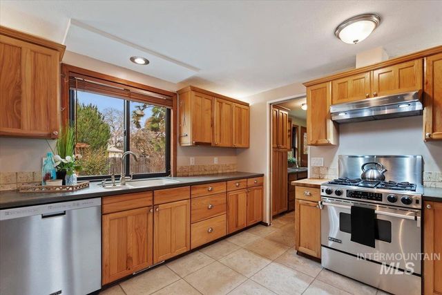 428 W Mayfair Ct, Boise, ID 83706