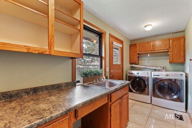 428 W Mayfair Ct, Boise, ID 83706