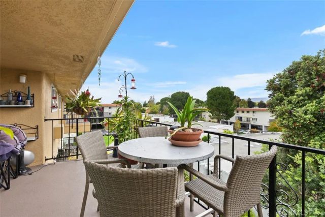 2355 Via Mariposa 3H, Laguna Woods, CA 92637