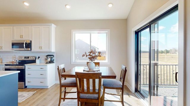2018 Douglas Trail Drive SE, Pine Island, MN 55963