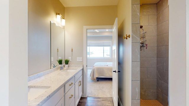 2018 Douglas Trail Drive SE, Pine Island, MN 55963