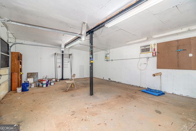 6431 Courtney Drive, Winston, GA 30187