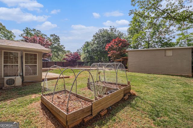 6431 Courtney Drive, Winston, GA 30187