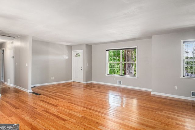 6431 Courtney Drive, Winston, GA 30187