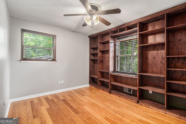 6431 Courtney Drive, Winston, GA 30187