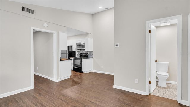 7613 AMHERST STREET B, Tampa, FL 33625