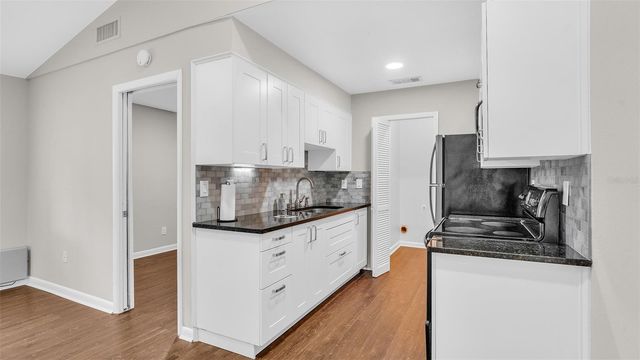 7613 AMHERST STREET B, Tampa, FL 33625