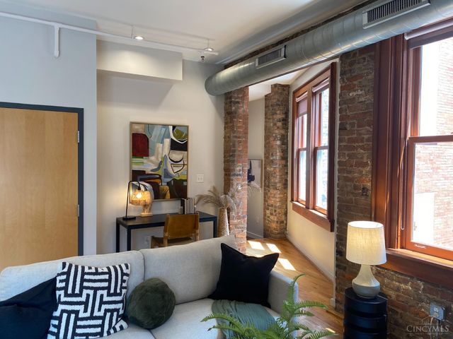1232 Vine Street, Cincinnati, OH 45202