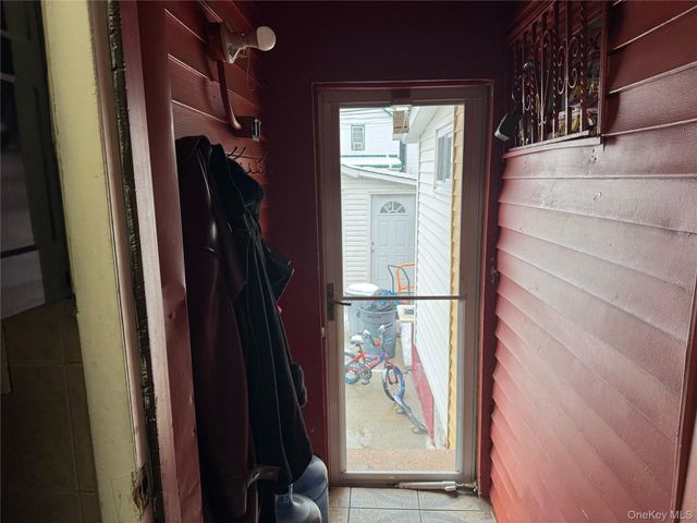 10736 109th Street, Richmond Hill, NY 11419